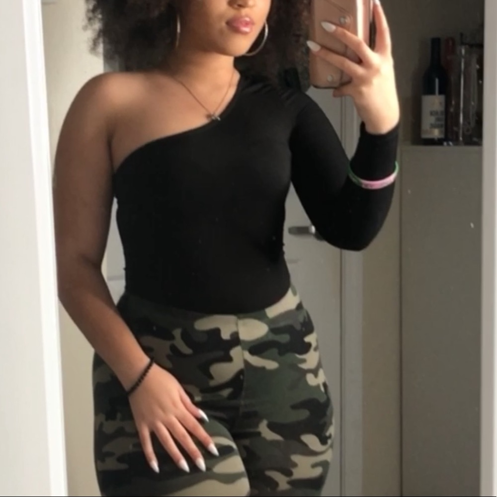 One Shoulder Ribbed Bodysuit
